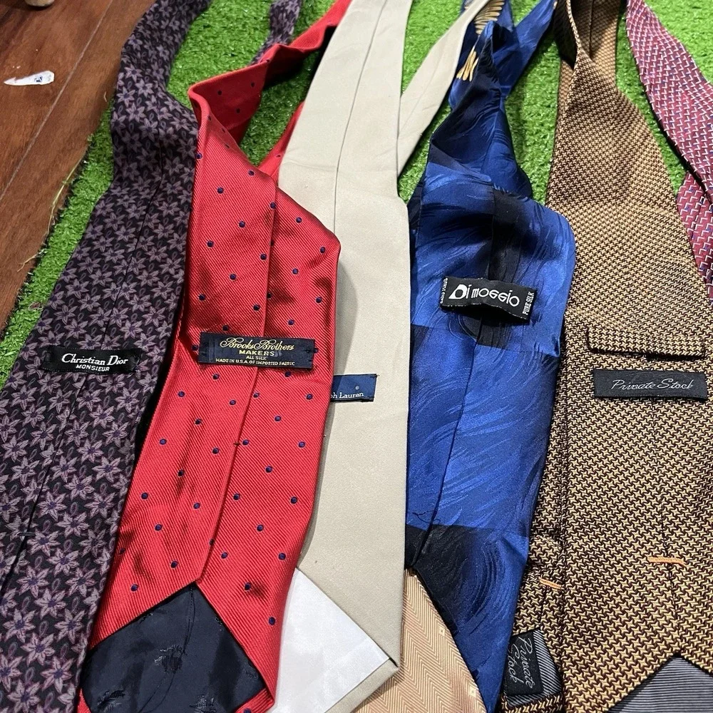 Vintage Designer Ties Lot (32) 80s 90s Silk Dior Ralph Lauren, Polo, Brooks Bros
